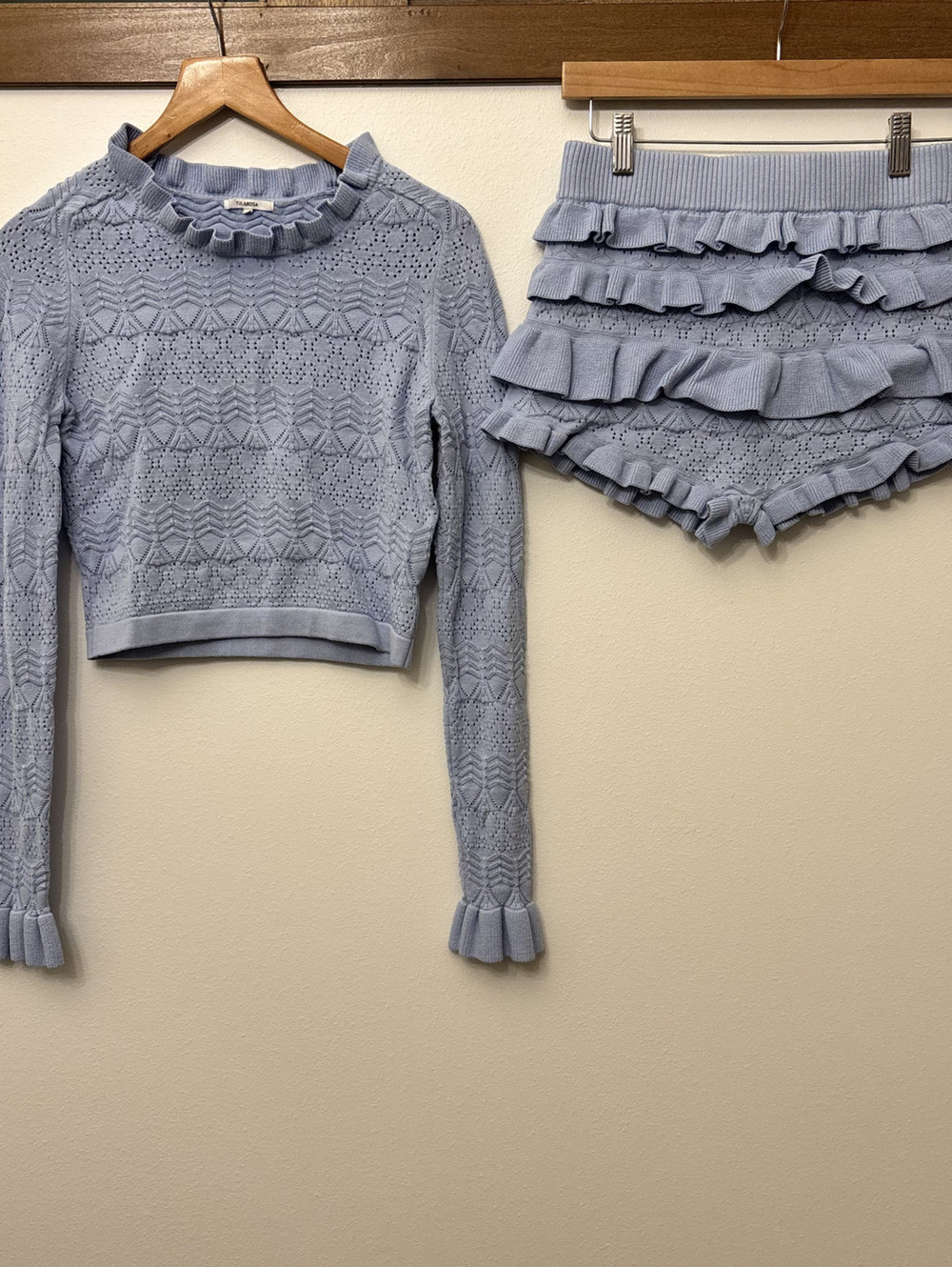 Tularosa Set Size Xs top and M bottom